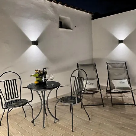 Bed & Breakfast Frida Luxury 4*