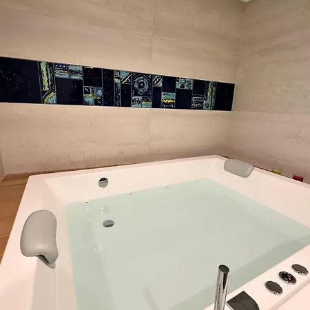 Frida Luxury 4*